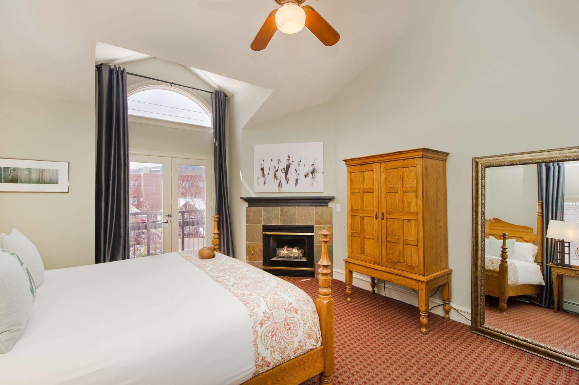 The Bradley Boulder Inn 외부 사진
